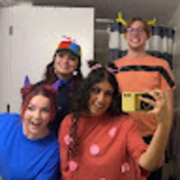 Meet your Posher, Lindsey - Picture 1 of 1